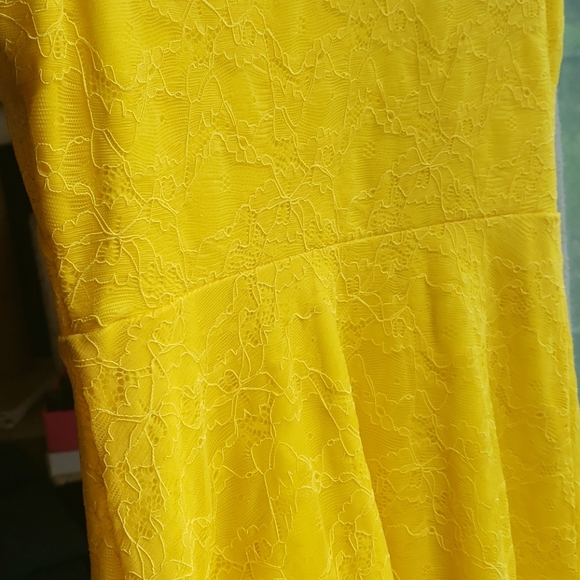 Last Chance - Bundle and Save - Yellow Forever 21 Short Skater Dress - Picture 7 of 8